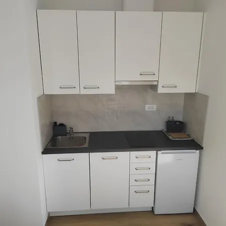 Apartma Kimi *