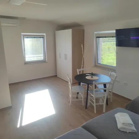 Apartma Kimi Appartement